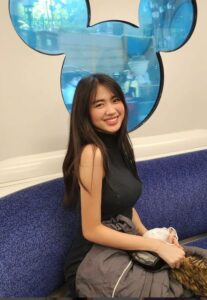 Azi Acosta Biodata, Wiki, Age, Height, Boyfriend, Parents, Nationality