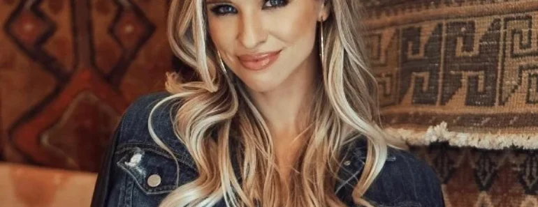 Who Is Annie Coggeshall, Colton Dixon Wife? Age, Wiki Biography, Children, Family Who Is Annie Coggeshall, Colton Dixon Wife? Age, Wiki Biography, Children, Family