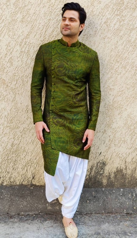Dhiraj Rai height