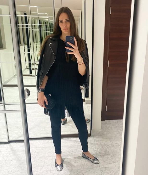 Amina Allam height