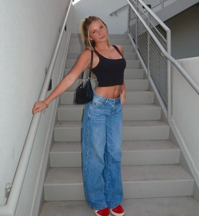 Avery Hewitt height