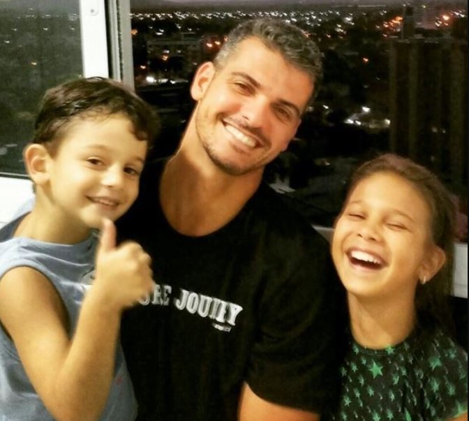 Diana Areas' ex-husband Lauro SS and daughters
