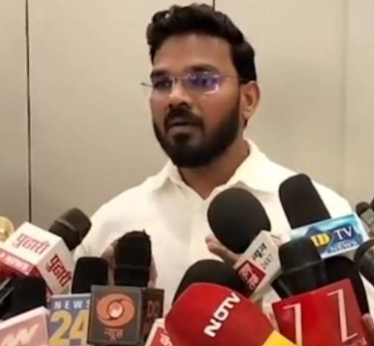 Kashinath Chaudhari career