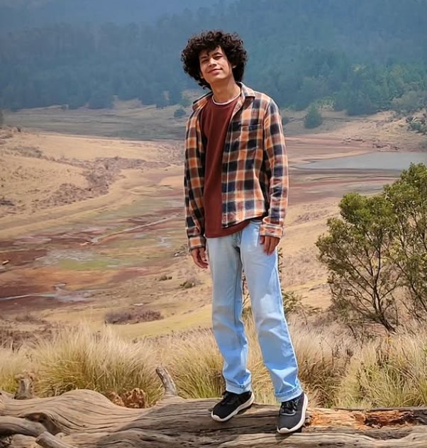 Maan Pannu height