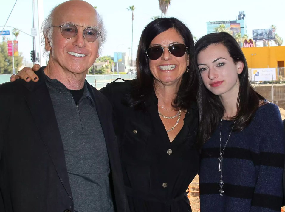 Romy David's parents and sister