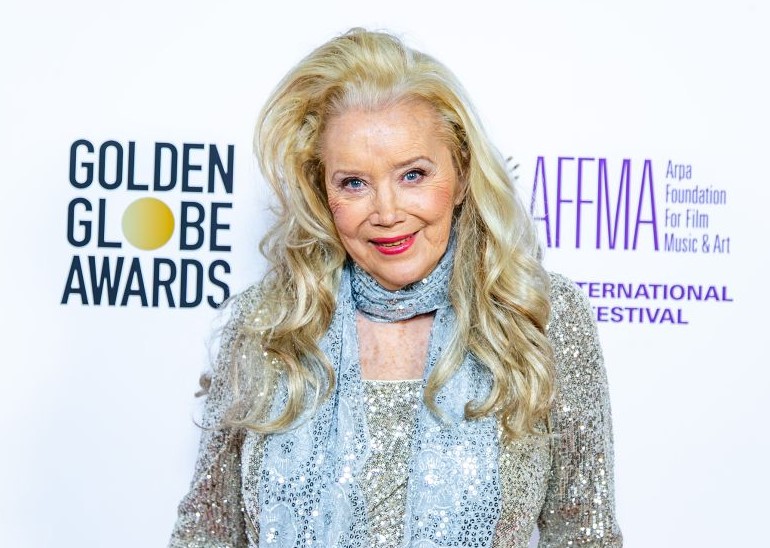 Sally Kirkland bio