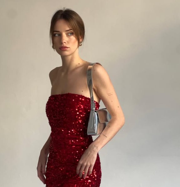 Sara Domenech age