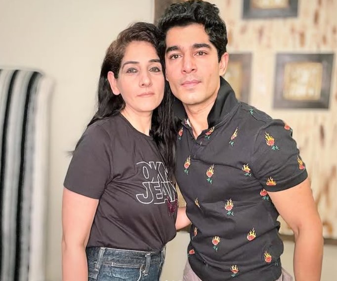 Shaan R Grover with his mother
