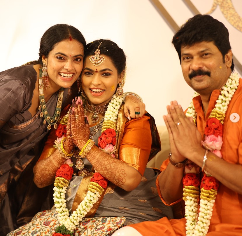 Yamuna Chinnadurai with her sister and brother-in-law