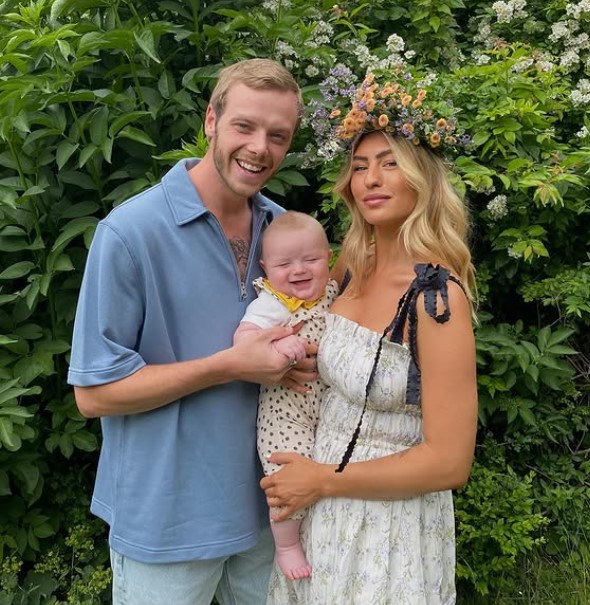 Carl Déman with his wife and kid