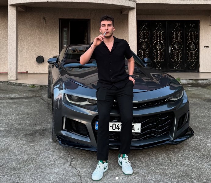 Emre Nalçakar height