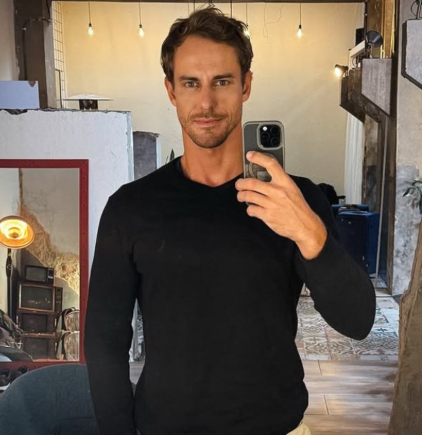 Henrique Hansmann bio