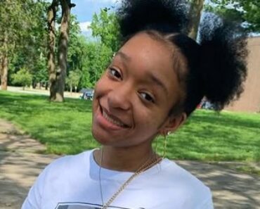 Janaeyah Goldentwinz