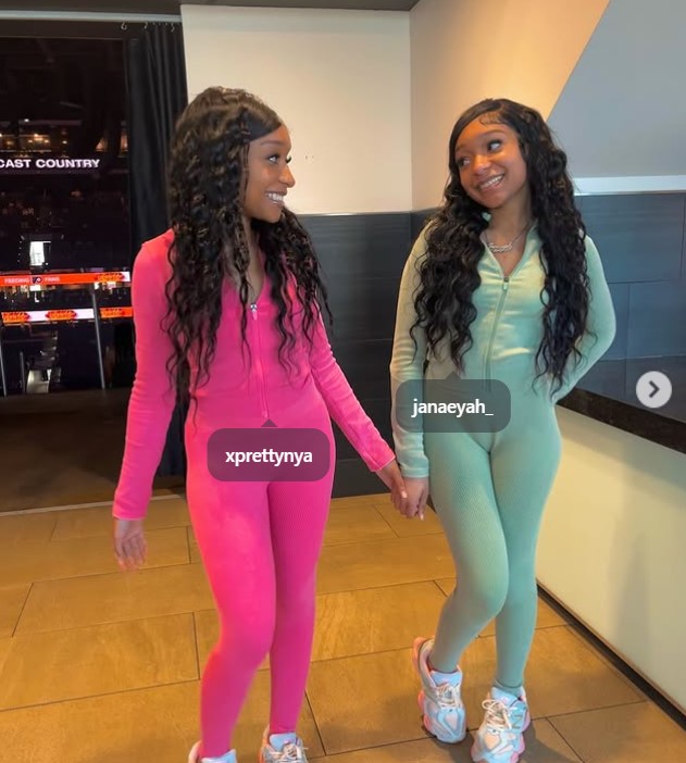 Janaeyah Goldentwinz with her sister