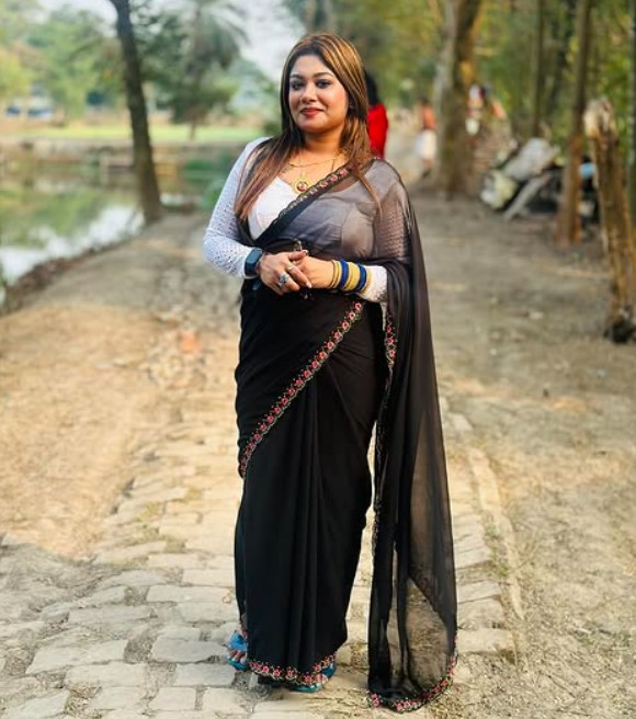 Nisha Chatterjee height