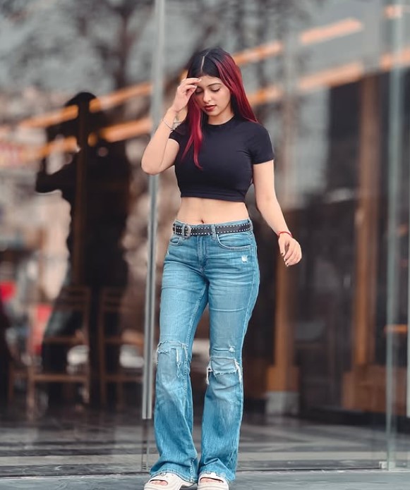 Riya Pandey Influencer Biography Height Age Boyfriend Family