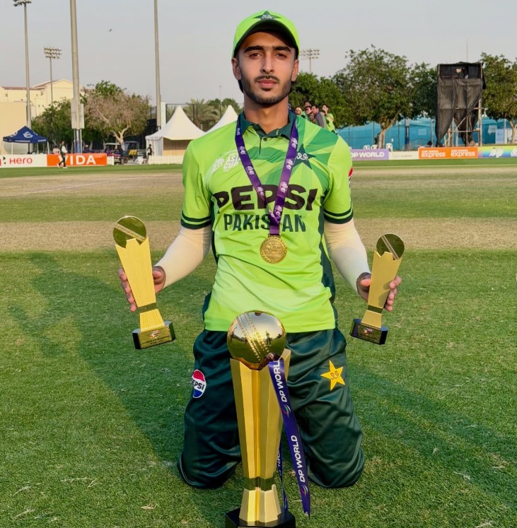 Sameer Minhas after winning Under-19 Asia Cup