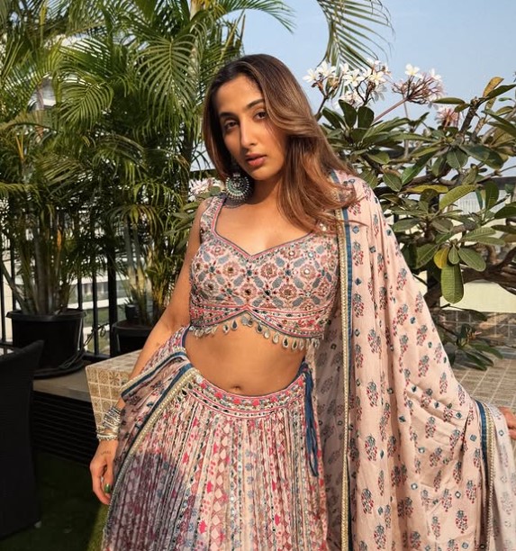 Shanaya Makani bio