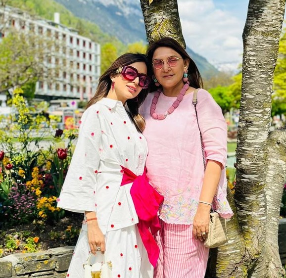 Anar Patel with her daughter