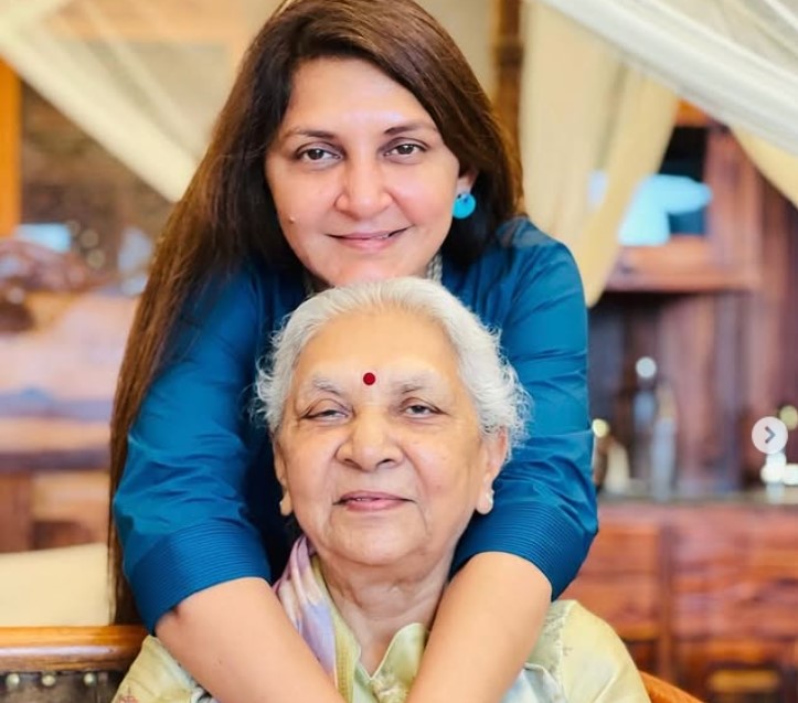 Anar Patel with her mother