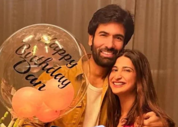 Danish Pandor with his girlfriend