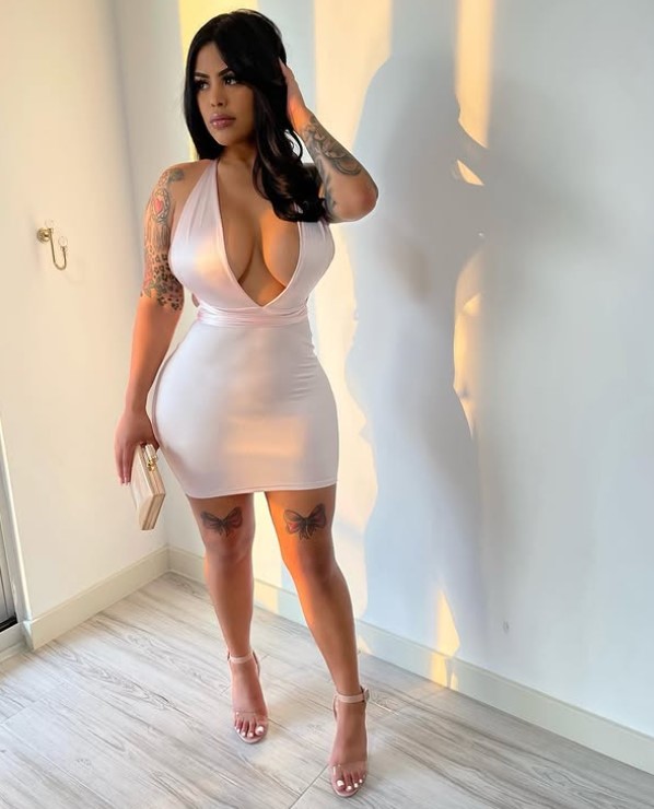Estefani Noemi height