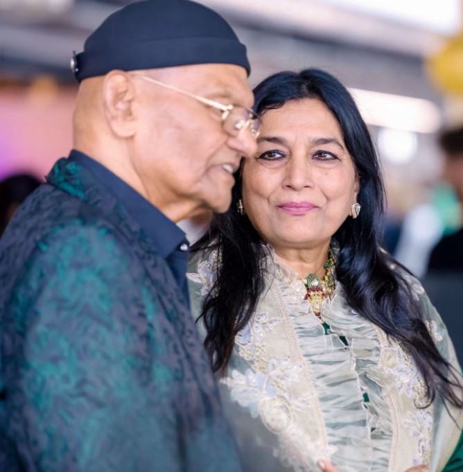 Kiran Agarwal with her husband Anil Agarwal
