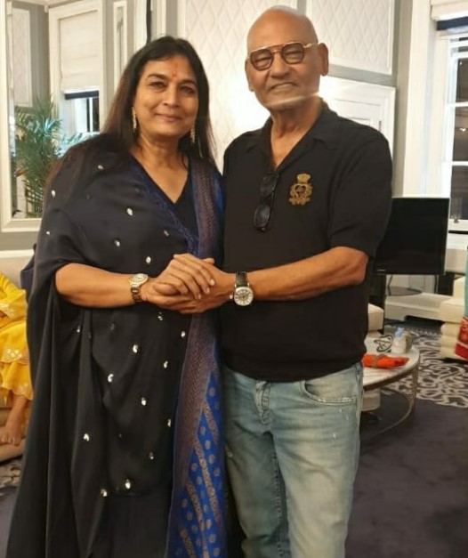 Kiran Agarwal with her spouse Anil Agarwal