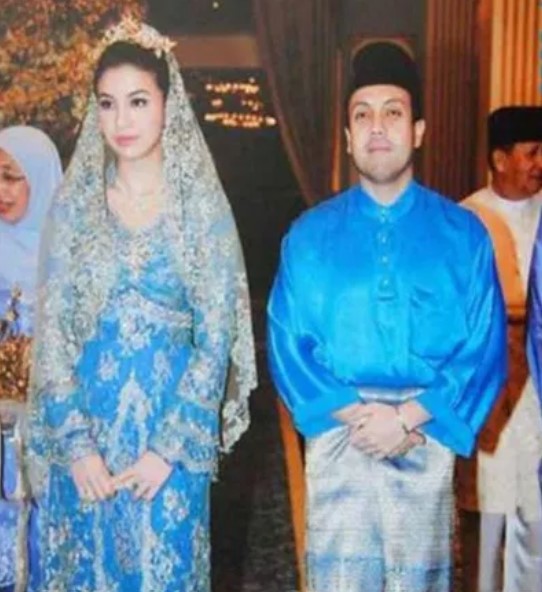 Manohara Odelia with her ex-husband Tengku Muhammad Fakhry Petra