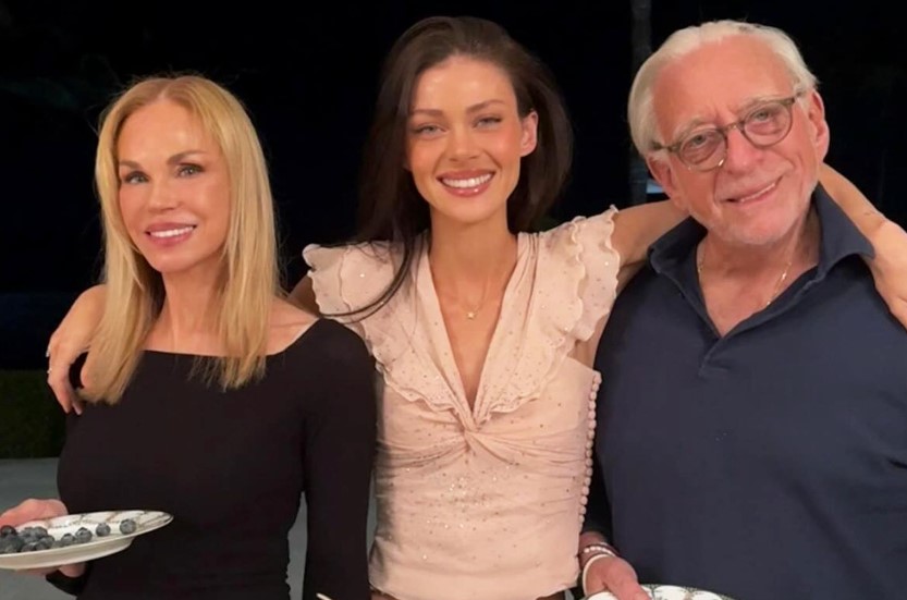 Nicola Peltz with her parents