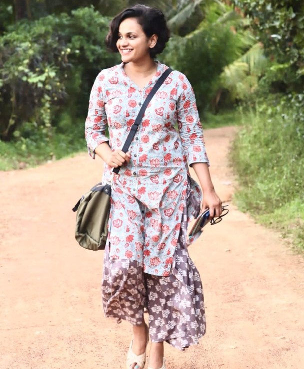 Sheetal Shetty height