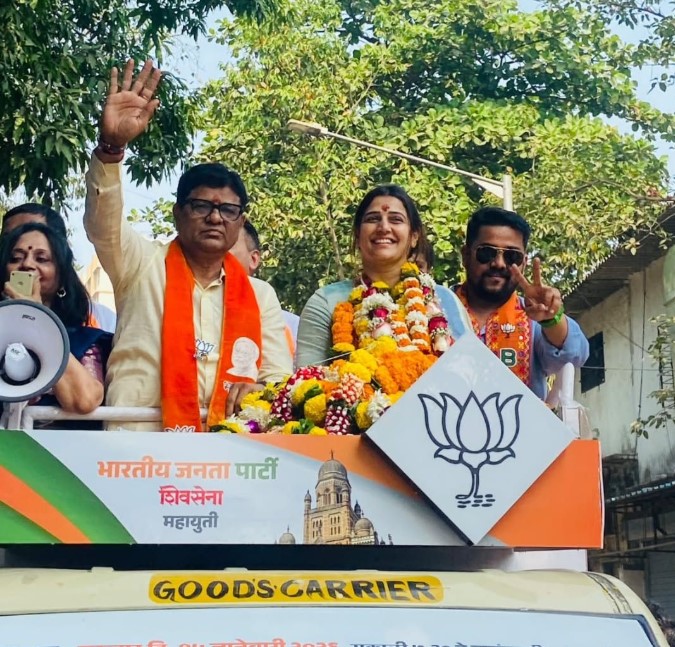 Tejasvee Ghosalkar during a rally