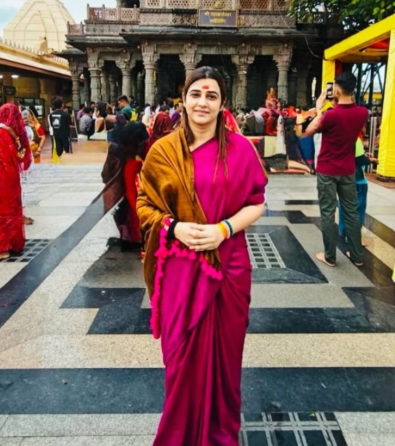 Tejasvee Ghosalkar height