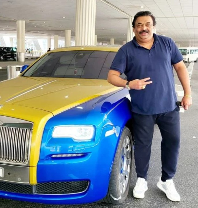 CJ Roy height