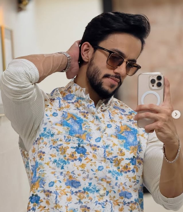 Hirav Mehta bio