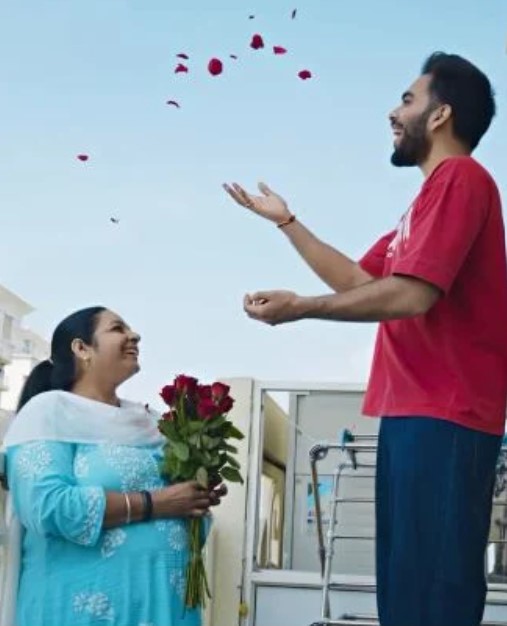 Lakshay Kaushik with his parents