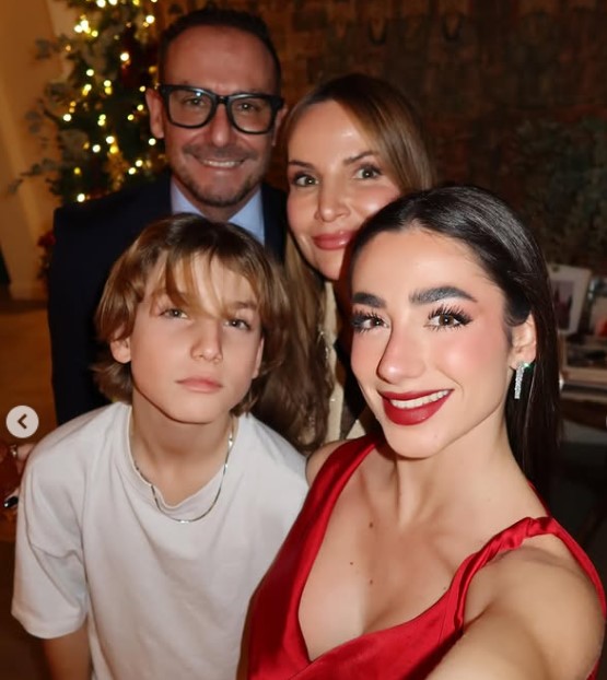Lola Lolita with her family