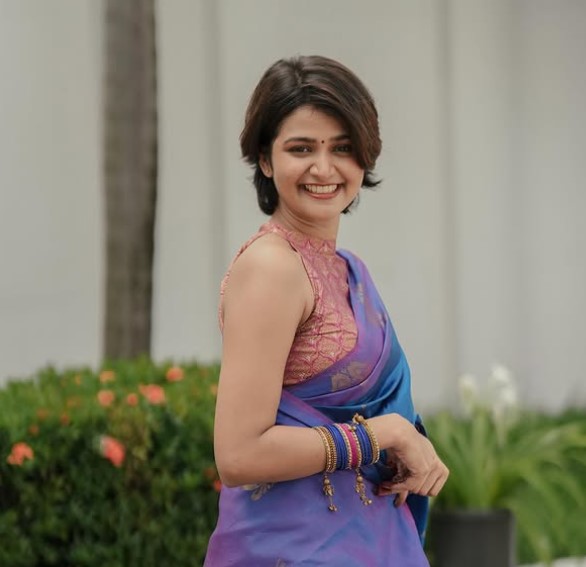 Meenakshi Unnikrishnan bio