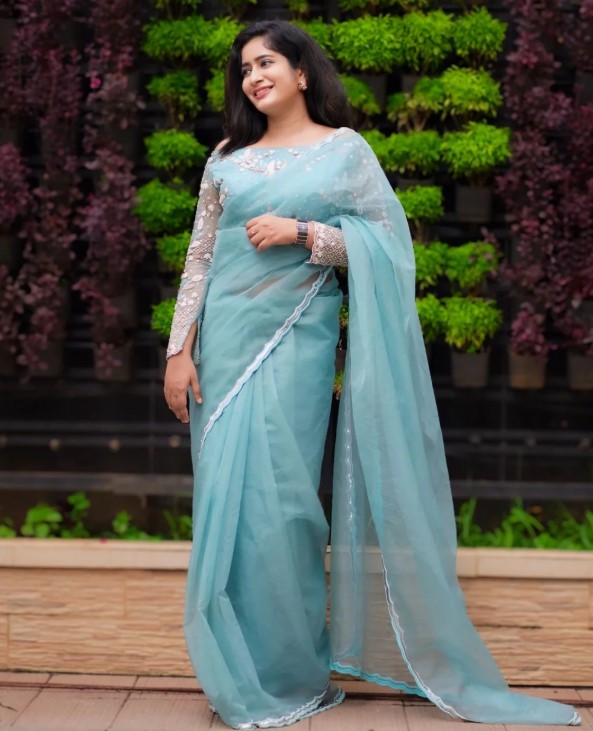 Megha Mathew height