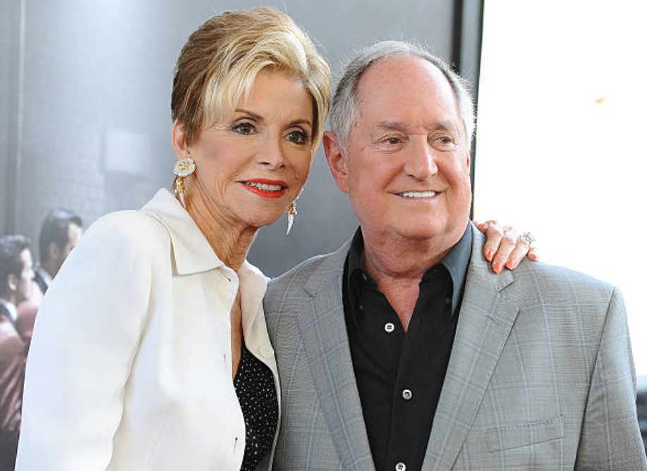 Neil Sedaka with his wife