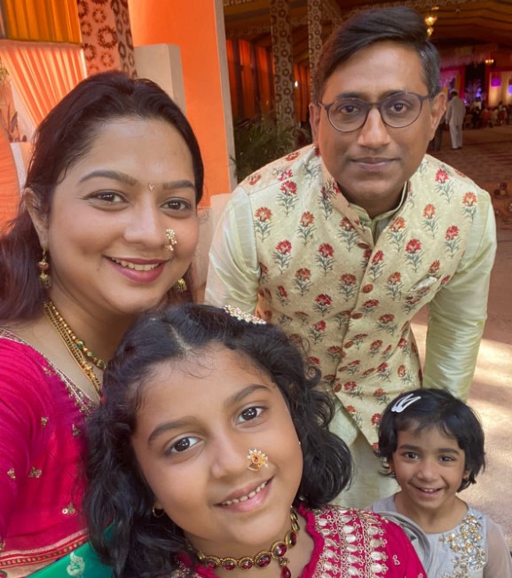 Nilesh Ramchandra Deore with his wife and daughters