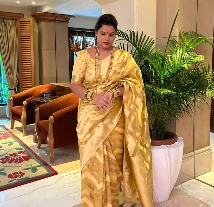 Ritu Tawde height