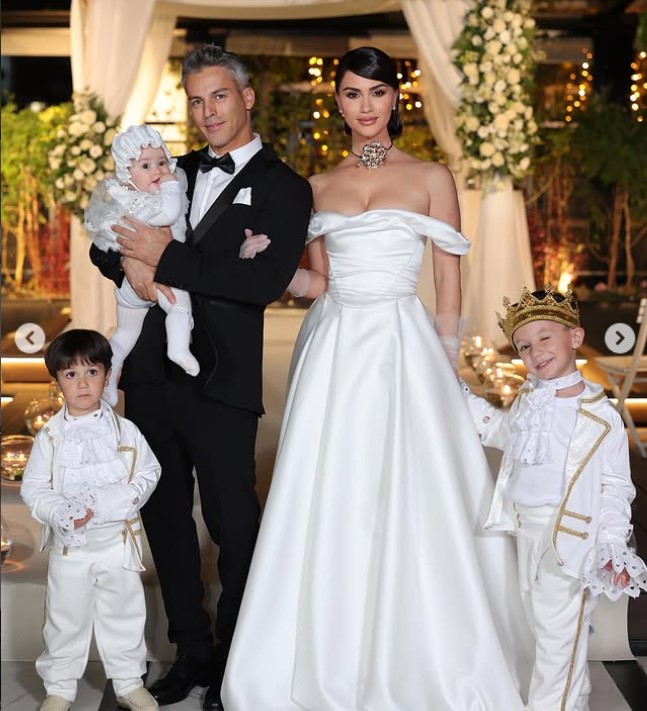 Shir Elmaliach with her husband and kids