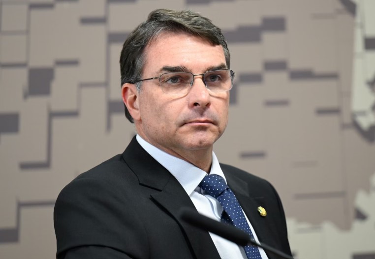 Flavio Bolsonaro age