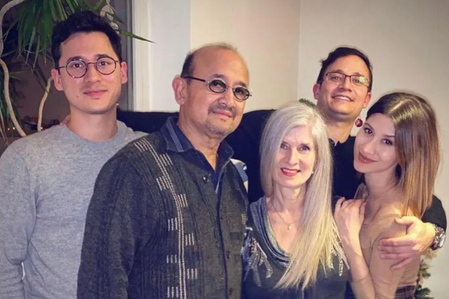 Nino Fernandez with his family