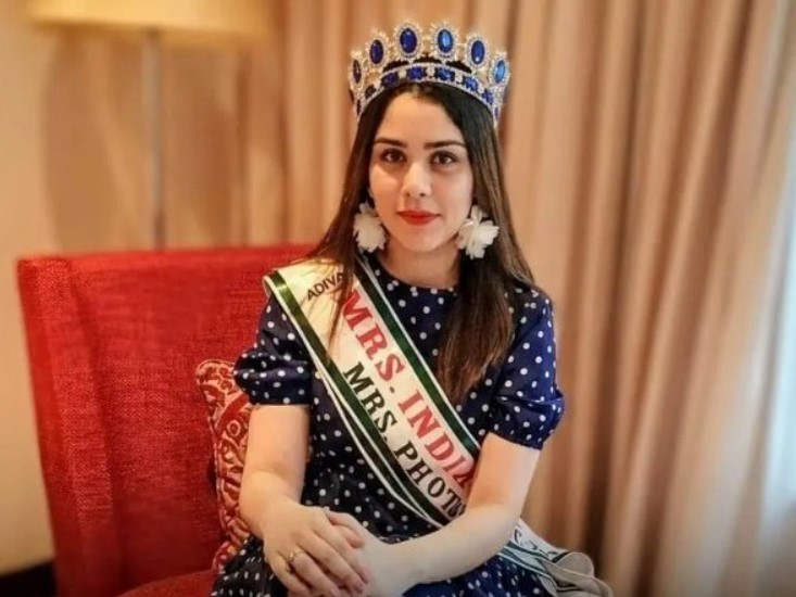Sayali Surve crowned as Mrs. India Earth 2019