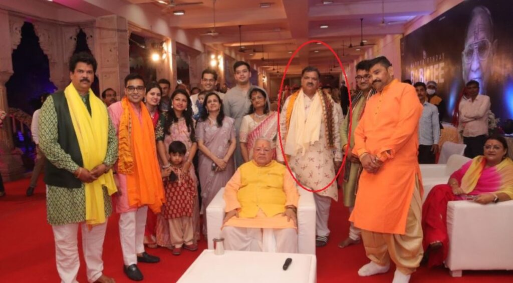 Vallabh Maheshwari with his family