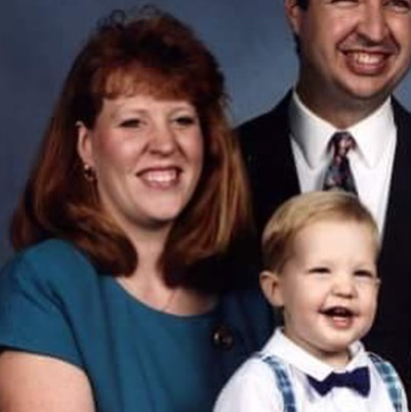 Aaron Doh's childhood image with his parents