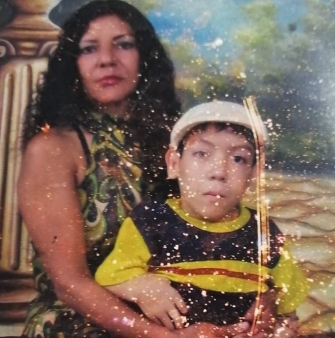 Alejo Little with his mom