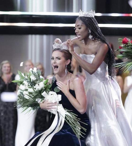 Camille Schrier crowned as Miss America 2020